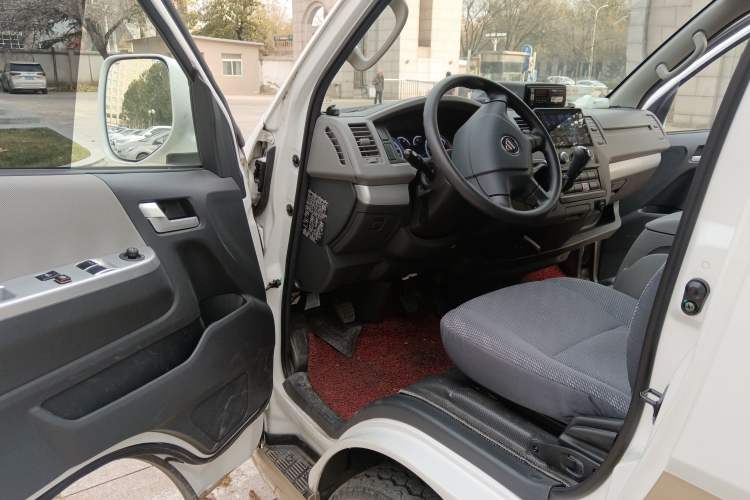 Used Foton Scenic G7 2021 2.4L Gasoline Commercial & Travel Version Long Wheelbase High-Roof 10-Seater Bus 4K22D4M
