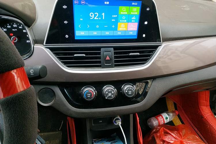 Used Baojun 310W 2017 1.5L Manual Fashion Model China V
