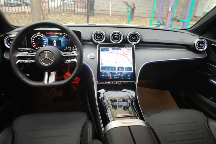 Used Mercedes-Benz C-Class New Energy 2023 C 350 eL Center Console