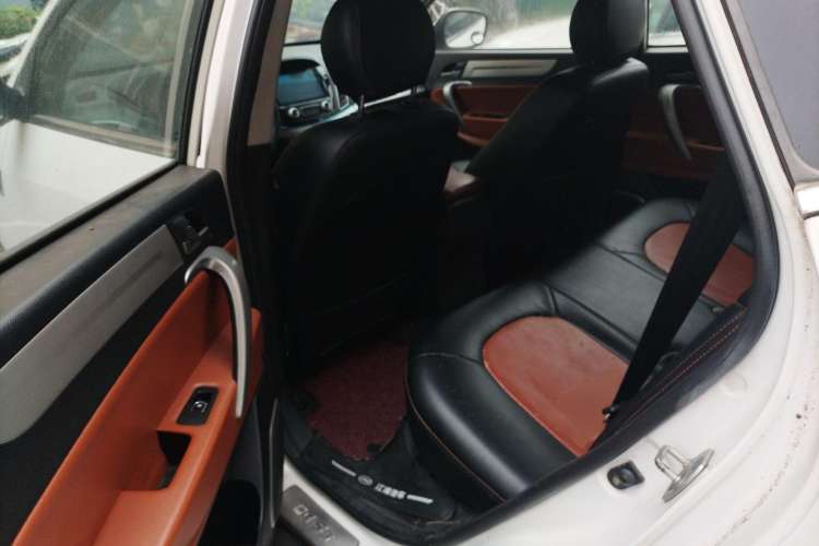 Used JAC Refine S5 2013 2.0T Manual New Edition
