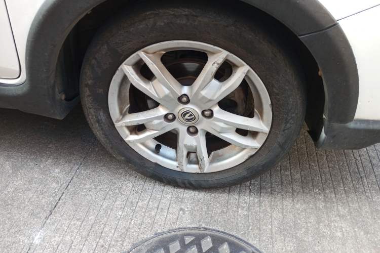 Used Changan CX20 2014 1.4L IMT Sunroof Navigation Version China V Standard