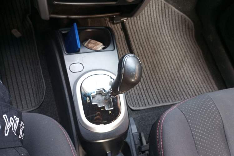 Used Changan CX20 2014 1.4L IMT Sunroof Navigation Version China V Standard