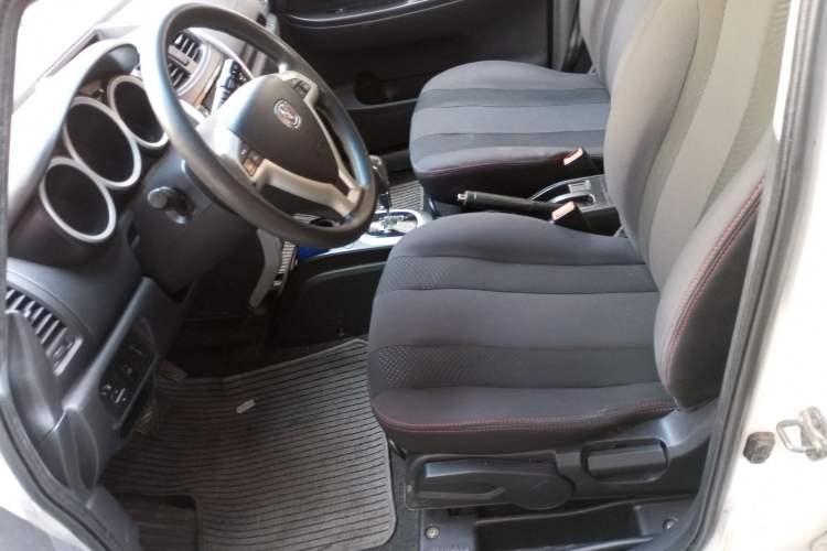 Used Changan CX20 2014 1.4L IMT Sunroof Navigation Version China V Standard