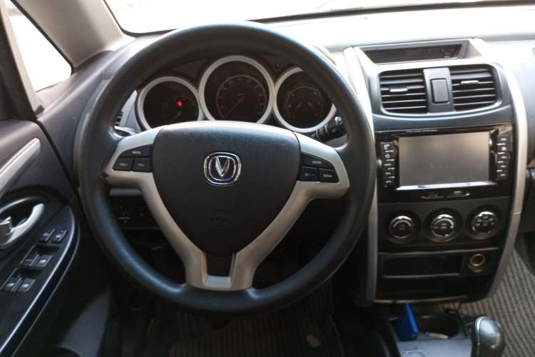 Used Changan CX20 2014 1.4L IMT Sunroof Navigation Version China V Standard