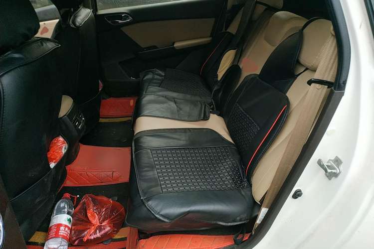 Used Baojun 310W 2017 1.5L Manual Fashion Model China V
