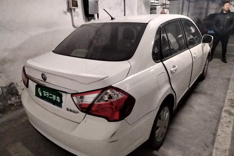 Used Venucia D50 2015 1.6L Automatic Fashion Edition
