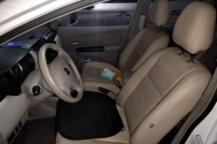 Used Venucia D50 2015 1.6L Automatic Fashion Edition
