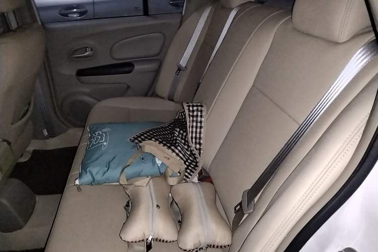 Used Venucia D50 2015 1.6L Automatic Fashion Edition
