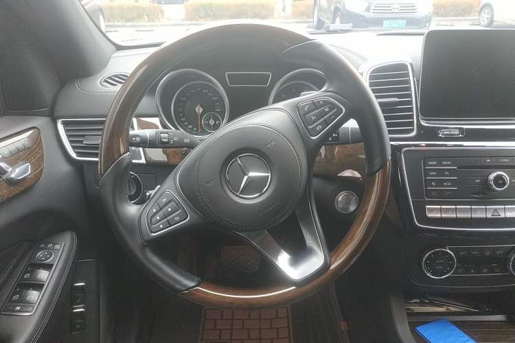 Used Mercedes-Benz GLS 2018 GLS 400 4MATIC Luxury Model
