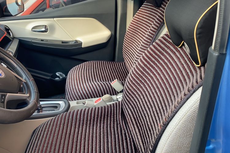 Used Venucia M50V 2017 1.6L XV CVT Deluxe Edition