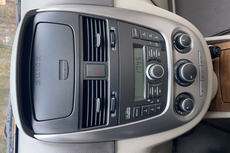 Used Buick Excelle 2015 1.5L Manual Classic Trim
