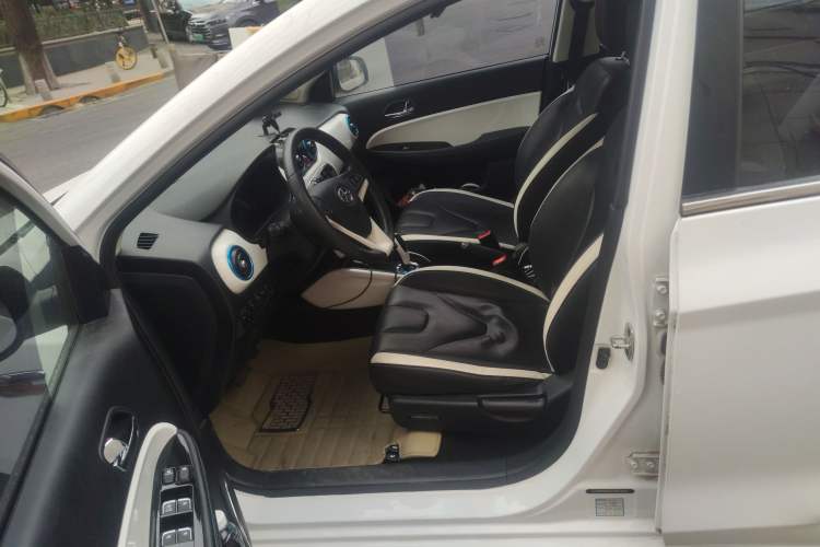 Used JAC iEV 2015 iEV5