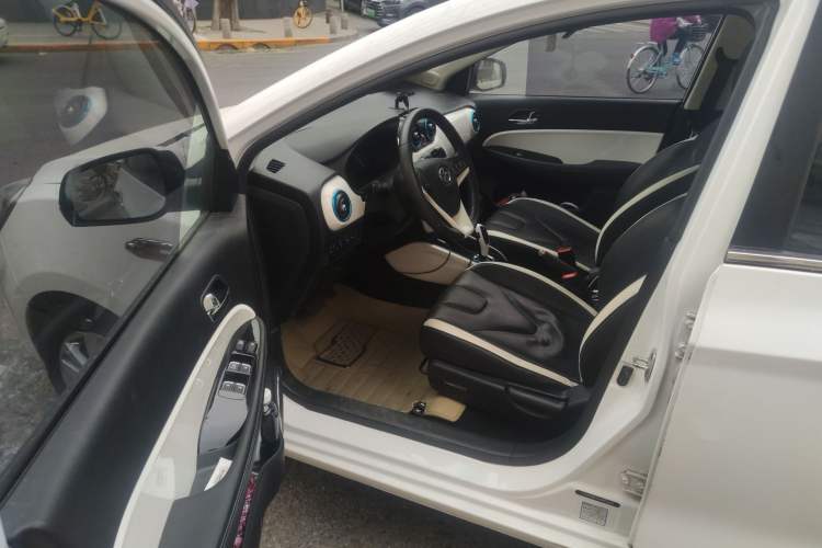 Used JAC iEV 2015 iEV5