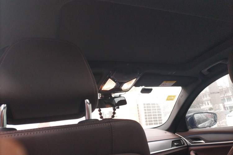 Used BMW 5 Series New Energy 2022 Restyled 535Le Pioneer Edition M Sport Package Headliner