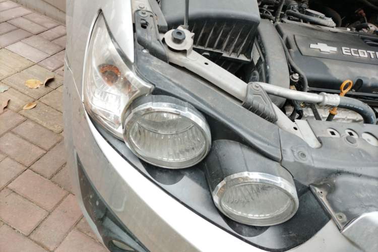 Used Chevrolet Aveo Sonic 2011 Hatchback 1.6L AT SX