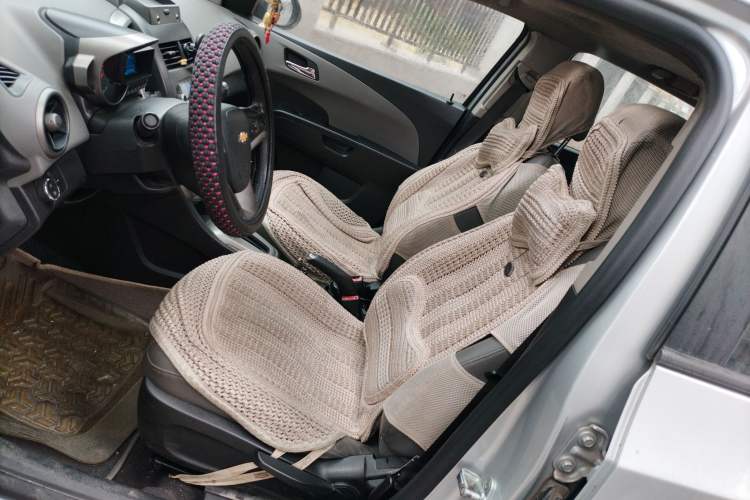 Used Chevrolet Aveo Sonic 2011 Hatchback 1.6L AT SX