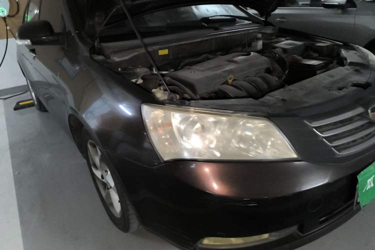 Used Geely Auto Classic Emgrand 2010 Sedan 1.8L Manual Luxury Model
