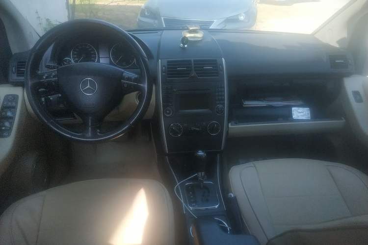 Used Mercedes-Benz A-Class 2011 A 160
