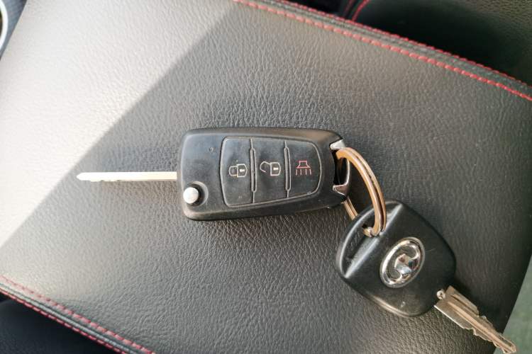 Used Haval H5 Classic 2015 2.0T Diesel Automatic Two-Wheel Drive Advanced Version