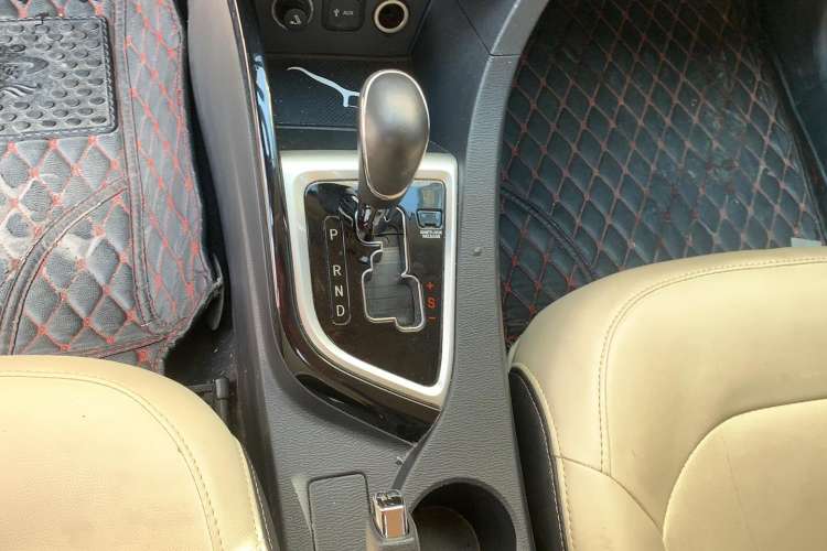 Used Changan Alsvin V7 2016 1.6L Automatic Joyful Model China V Standard