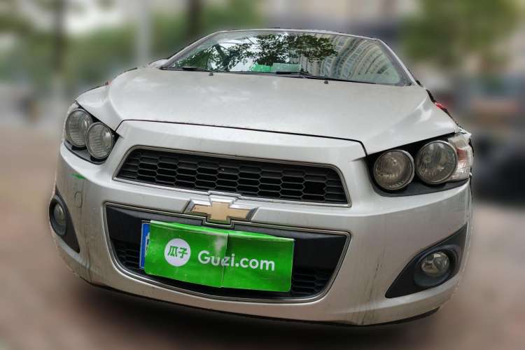Used Chevrolet Aveo Sonic 2011 Hatchback 1.6L AT SX