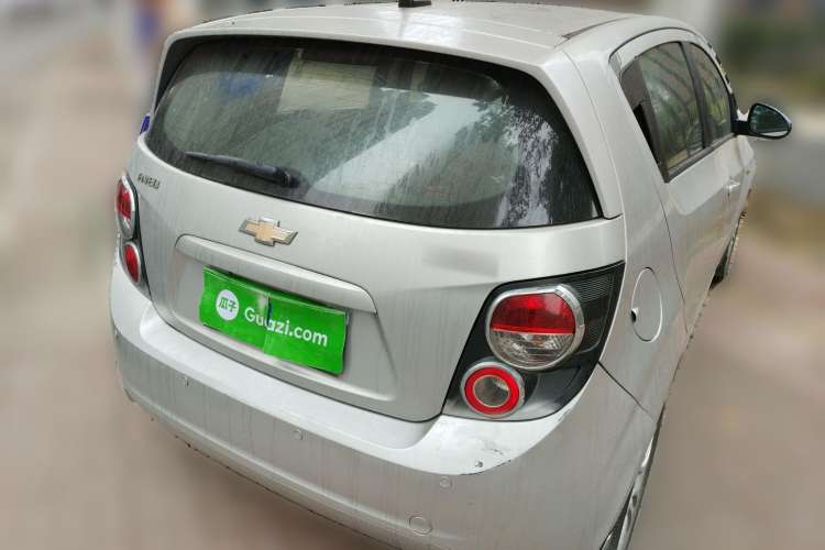 Used Chevrolet Aveo Sonic 2011 Hatchback 1.6L AT SX