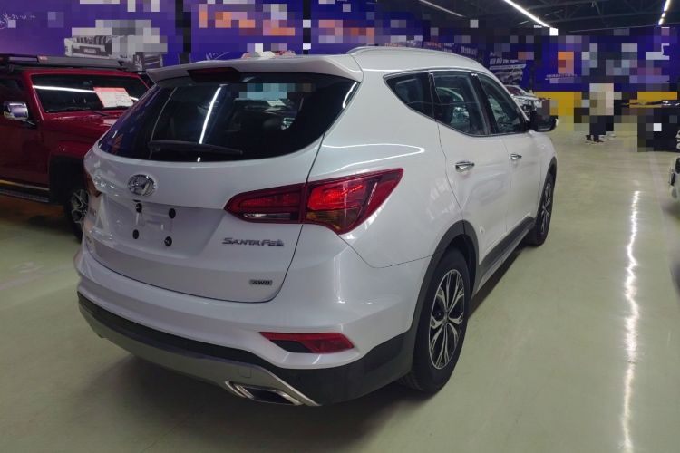 Used Hyundai Santa Fe 2017 2.0T Automatic All-Wheel Drive Smart 7-Seater
