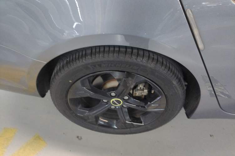 Used Roewe i6 MAX 2020 300TGI Automatic "Swell Cool Smart Drive" Edition
