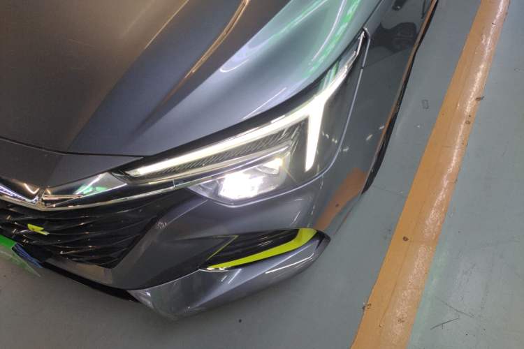 Used Roewe i6 MAX 2020 300TGI Automatic "Swell Cool Smart Drive" Edition
