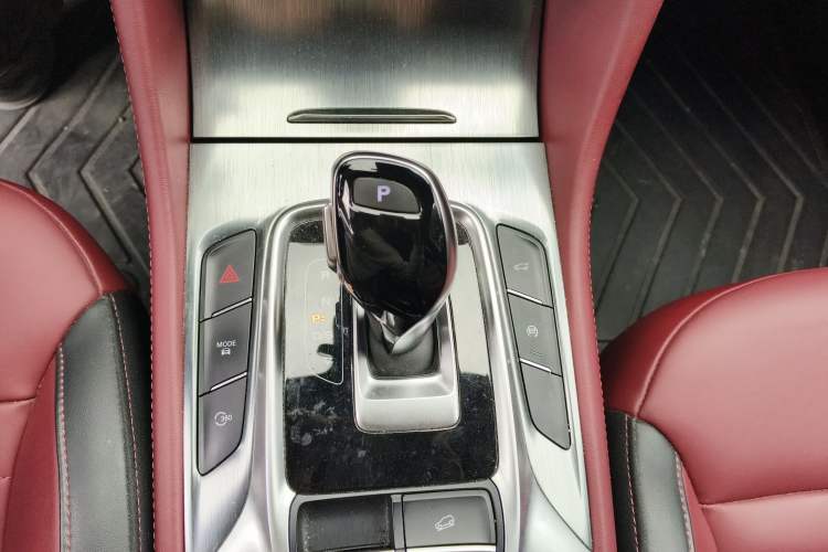 Used MG HS 2019 30T Automatic 2WD Trophy Supreme Edition China VI Standard
