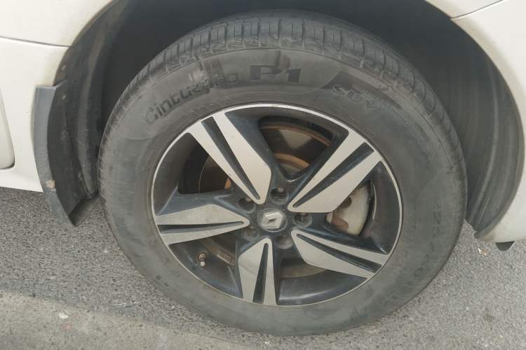 Used Renault Koleos 2015 2.0L Two-Wheel Drive Comfort Edition
