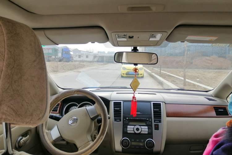 Used Nissan Tiida Sedan 2008 1.6L Automatic Smart Version Headliner