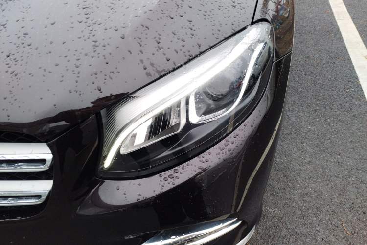 Used Mercedes-Benz GLC 2019 Facelift GLC 260 L 4MATIC Luxury Model