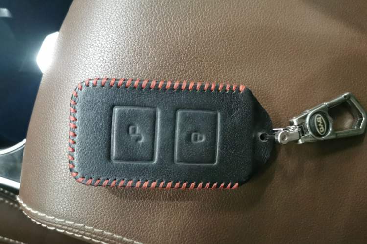 Used BYD Tang New Energy 2015 2.0T Four-Wheel-Drive Flagship Model Vehicle Key