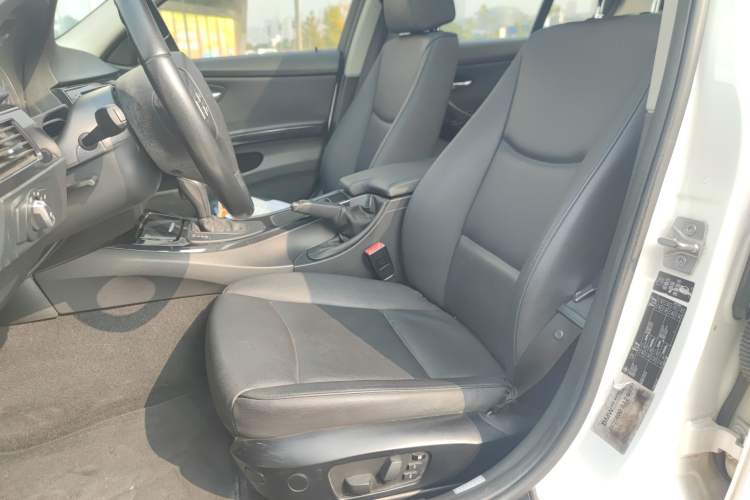 Used BMW 3 Series 2012 318i Leading Model
