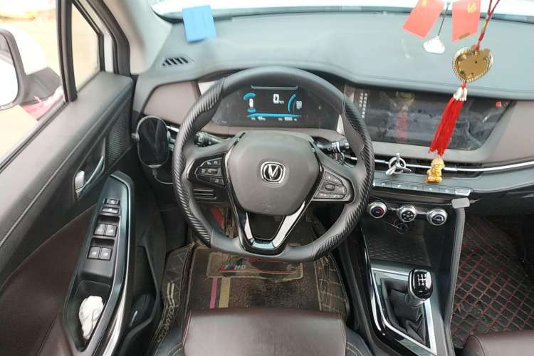 Used CHANGAN CS15 2019 1.5L Manual Entry-Level Version China VI Standard
