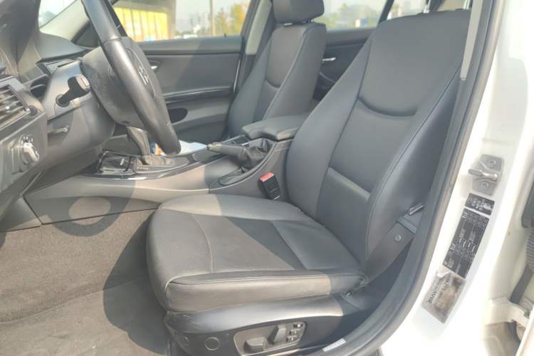 Used BMW 3 Series 2012 318i Leading Model
