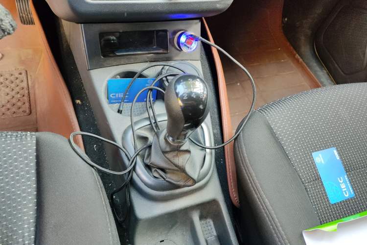 Used Dongfeng Fengon 330 2019 1.5L Manual Practical II China VI Gear Lever