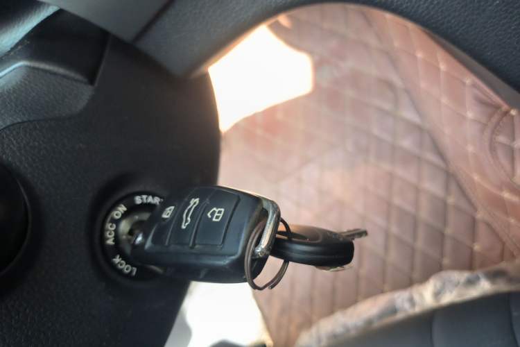 Used JAC Refine M4 2018 2.0L Manual Express Version