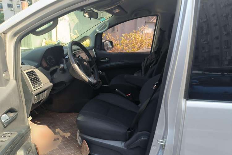 Used JAC Refine M4 2018 2.0L Manual Express Version