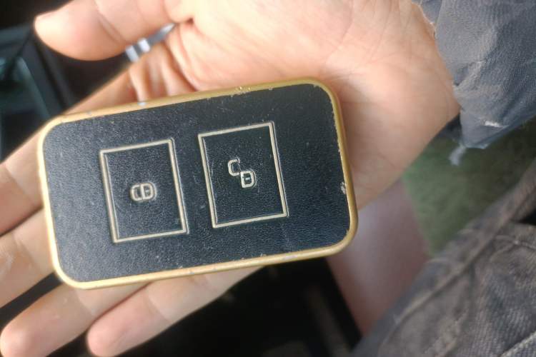 Used BYD Tang New Energy 2015 2.0T Four-Wheel-Drive Flagship Model Vehicle Key