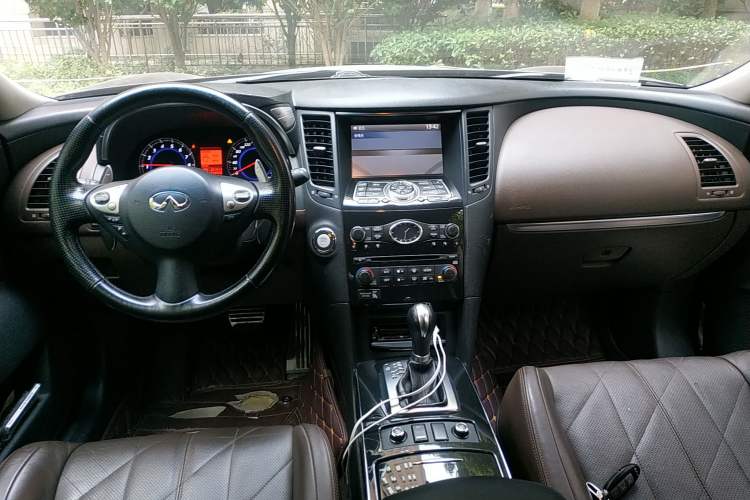 Used Infiniti FX 2010 FX35 Ultimate Edition