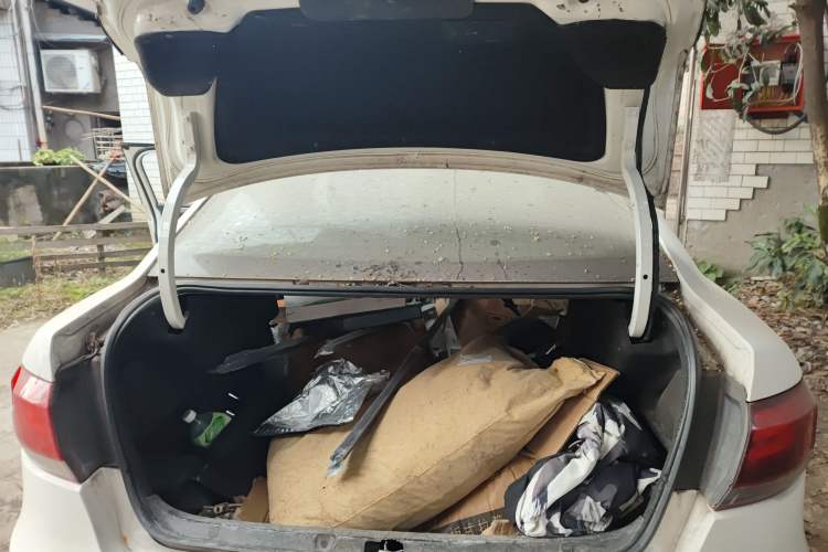 Used Qoros 3 2015 Sedan 1.6T Automatic ZhiKu Model