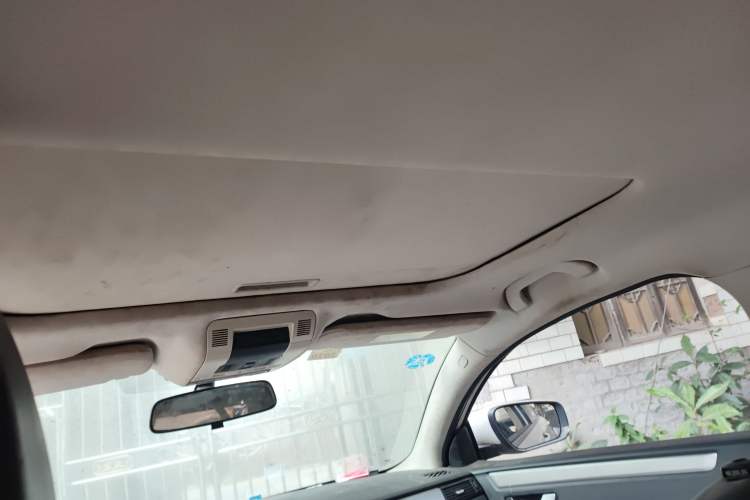 Used Qoros 3 2015 Sedan 1.6T Automatic ZhiKu Model