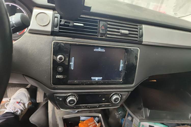 Used Qoros 3 2015 Sedan 1.6T Automatic ZhiKu Model