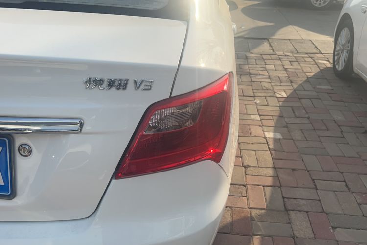 Used Changan Alsvin V3 2015 1.4L Manual Warm-Hearted Model China V Standard