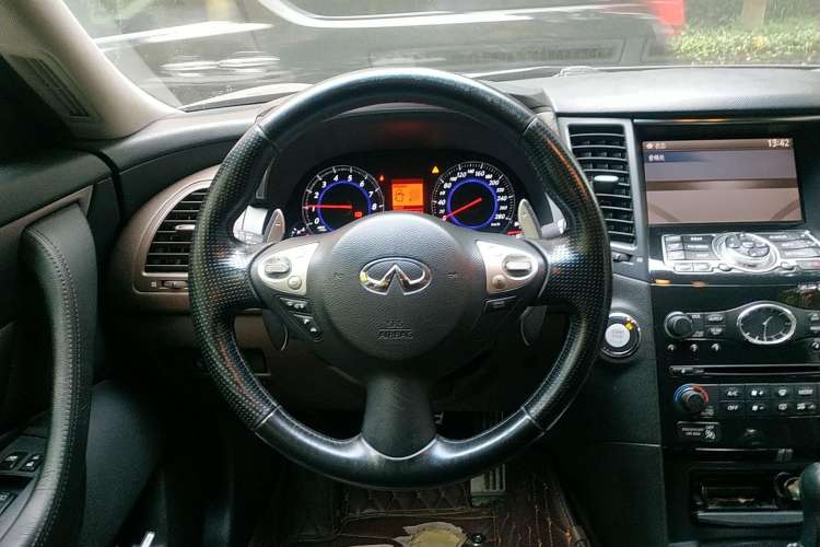 Used Infiniti FX 2010 FX35 Ultimate Edition