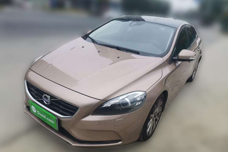 Used Volvo V40 2015 1.6T Zhiyi Edition