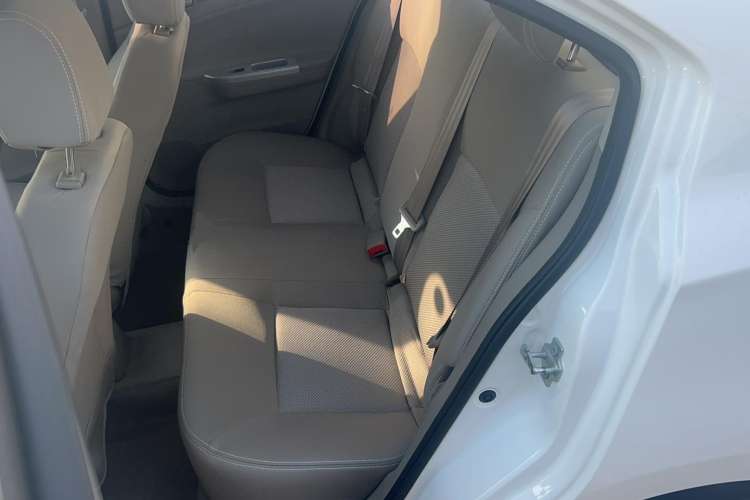 Used Changan Alsvin V3 2015 1.4L Manual Warm-Hearted Model China V Standard