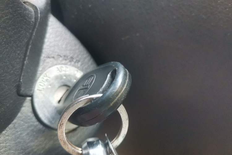 Used FAW Senya S80 2013 1.5L Manual 5-Seat Urban Fashion Edition